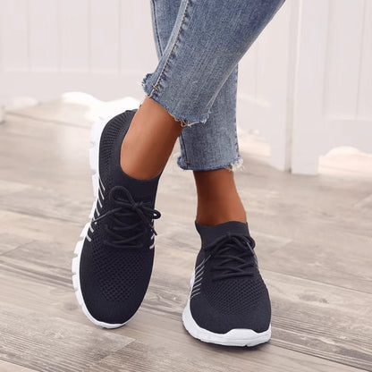 basket-noir-femme-montreal-luxe-pied