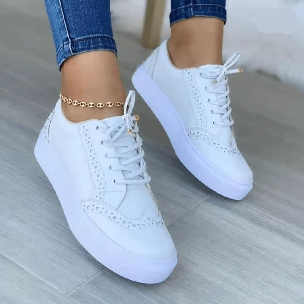 baskets-blanche-femme-casual-flex-luxe-pied