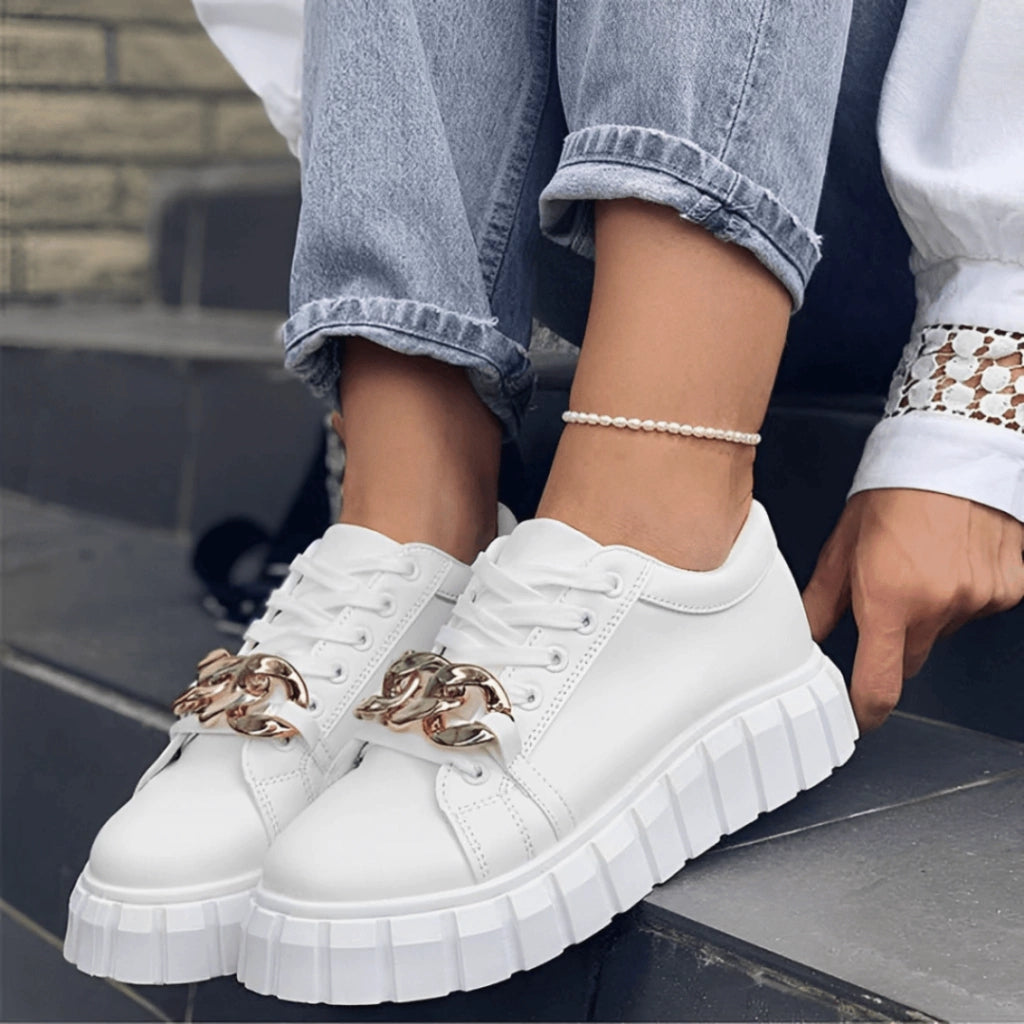 baskets-blanche-femme-modern-confort-luxe-pied