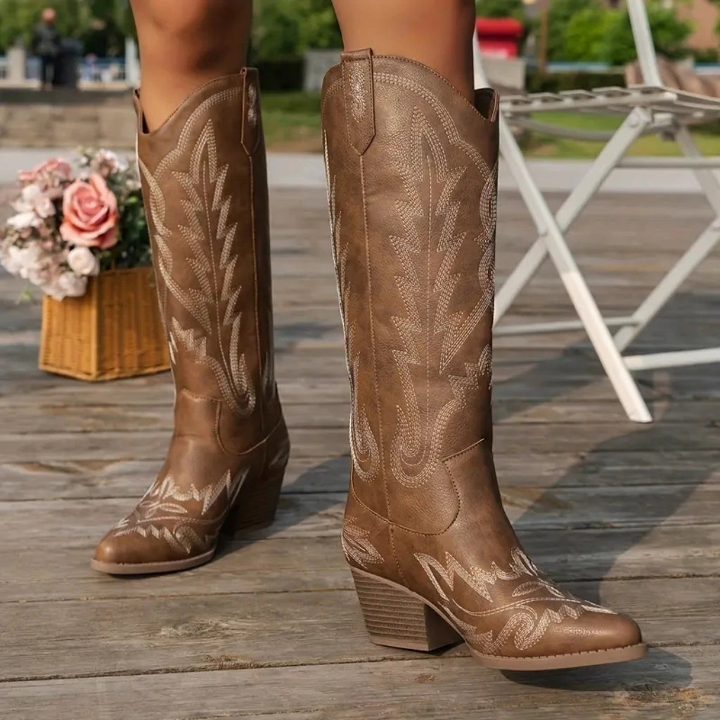 bottes-en-cuir-noir-pour-femme-viena-luxe-pied
