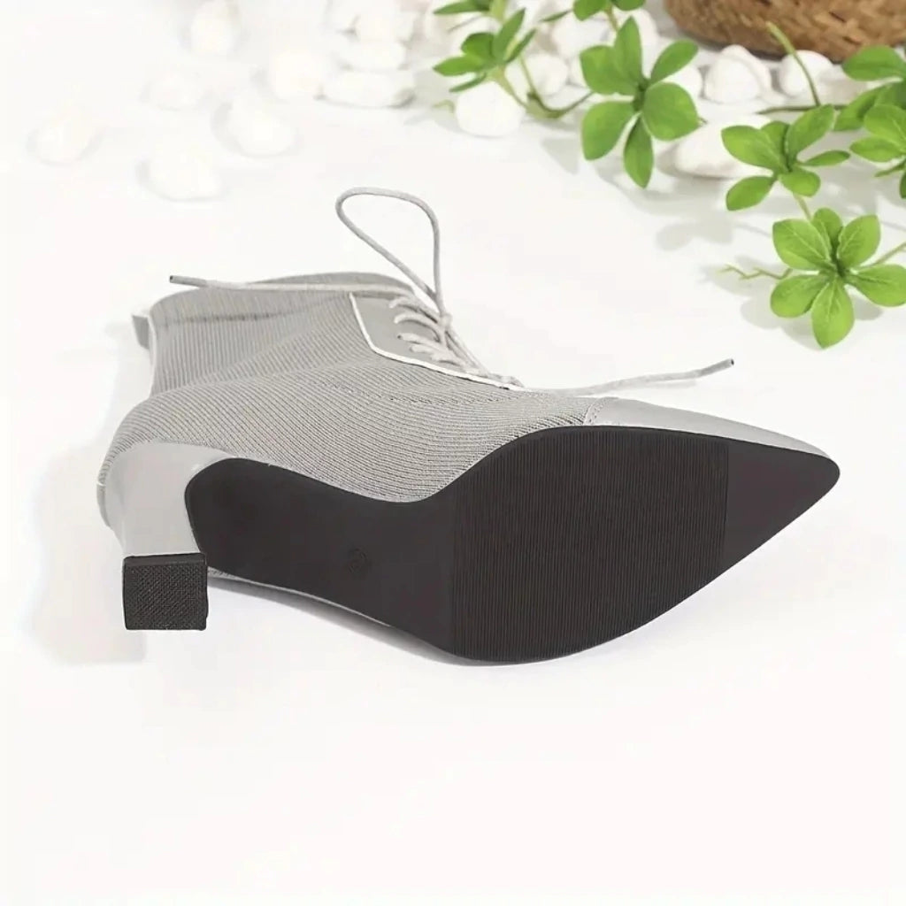 bottes-mi-mollet-pour-femme-elegance-luxe-pied