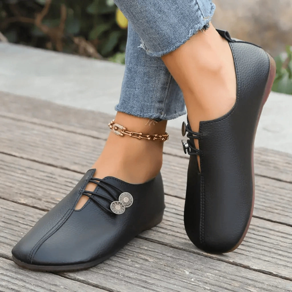 chaussure-femme-noire-drumond-luxe-pied