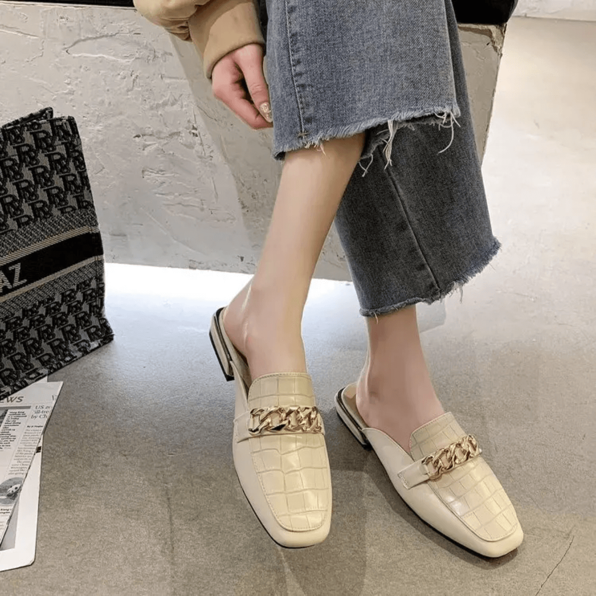 mule-pour-femme-refined-luxe-pied