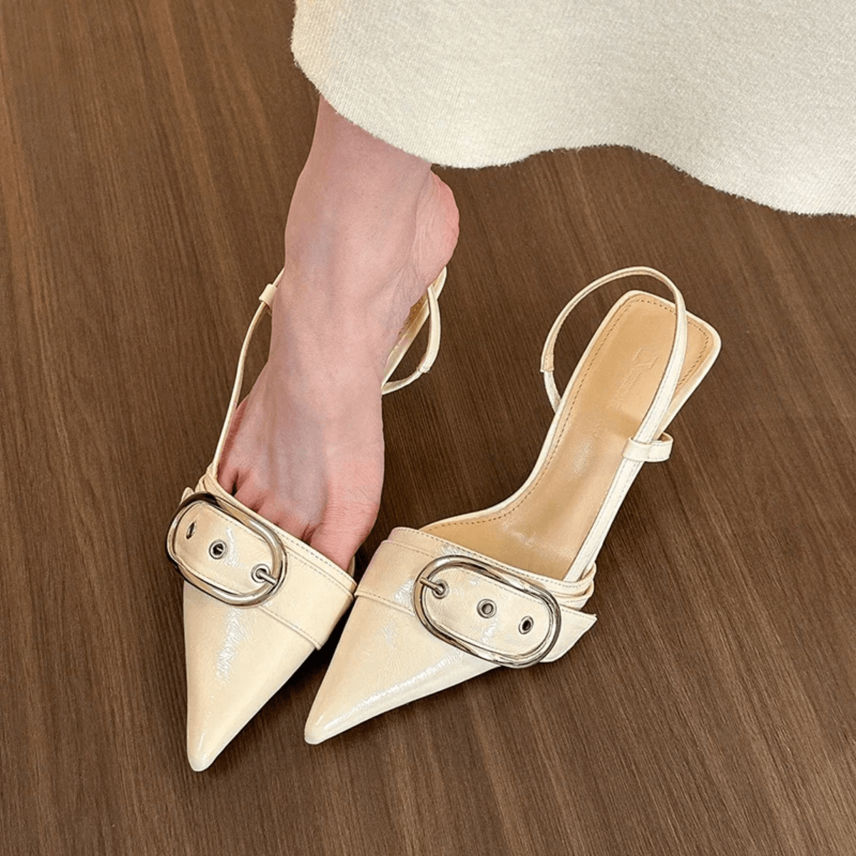 mules-en-cuir-pour-femme-flair-luxe-pied