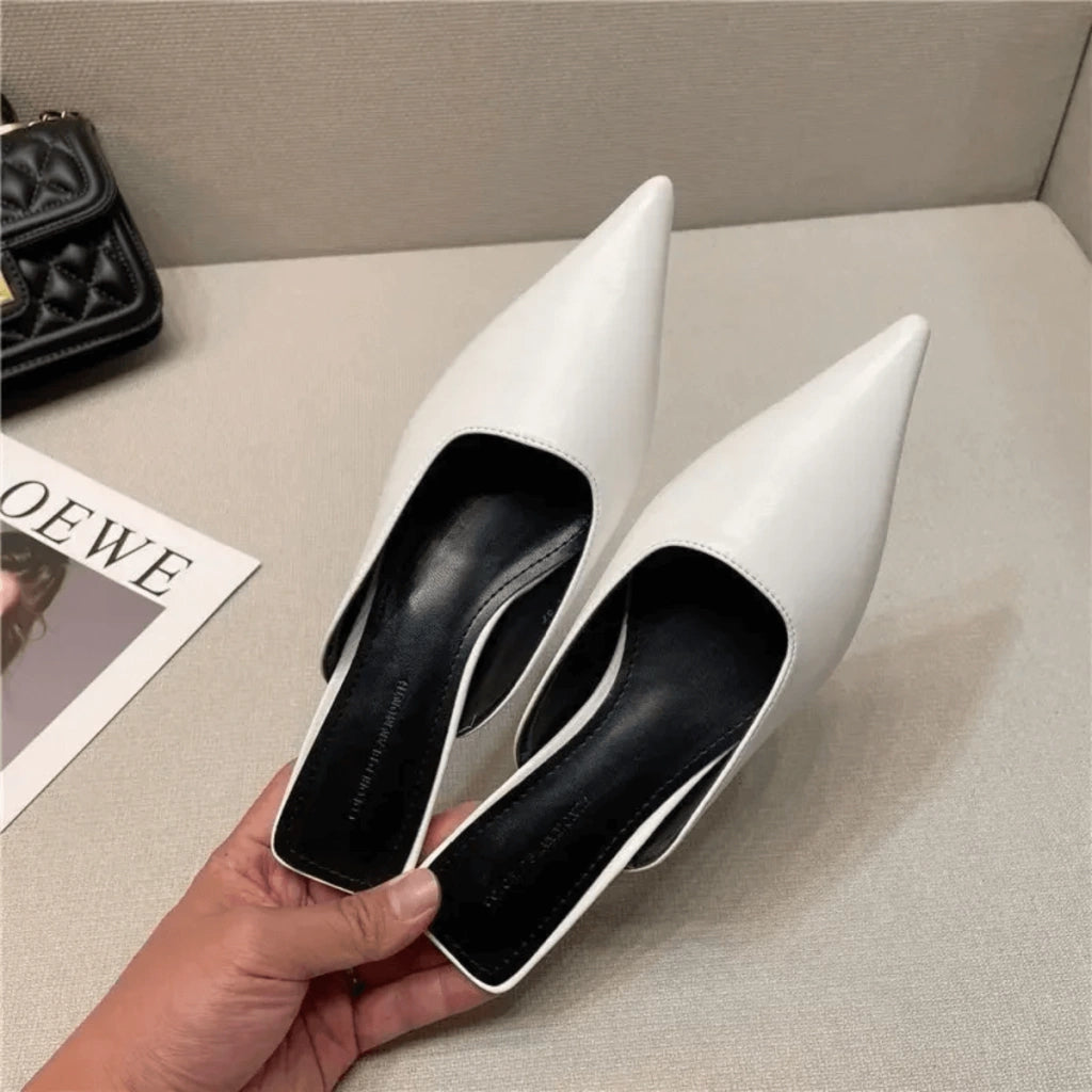 mules-en-cuir-pour-femme-retro-luxe-pied