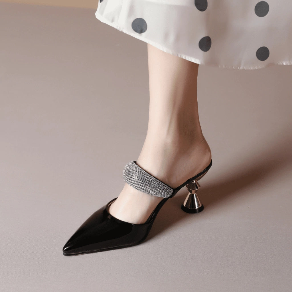 mules-pour-femme-allure-luxe-pied