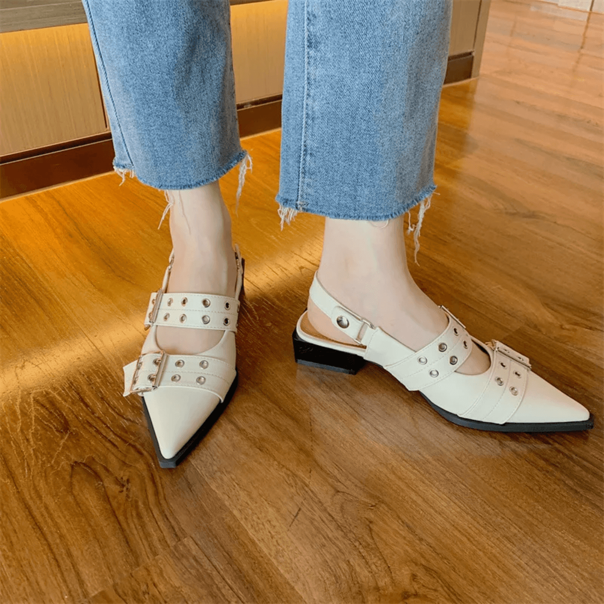 mules-pour-femme-executive-luxe-pied