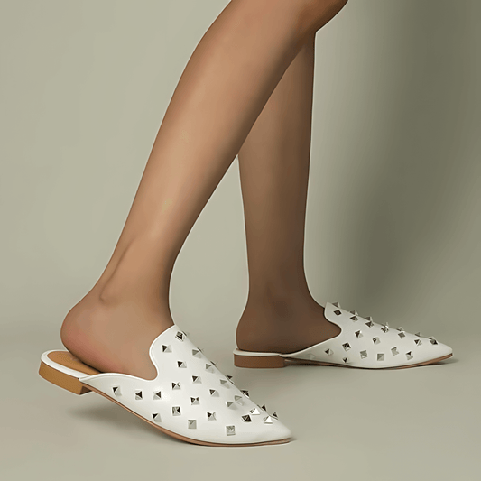 mules-pour-femmes-en-cuir-luminous-luxe-pied