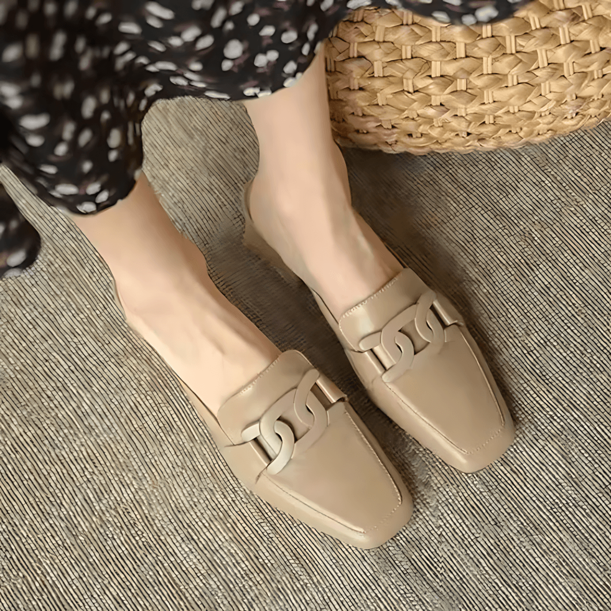 mules-pour-femmes-en-cuir-serene-luxe-pied
