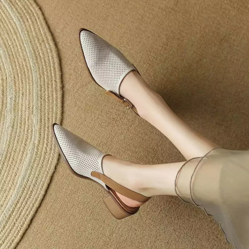 mules-pour-femmes-en-cuir-vintage-luxe-pied