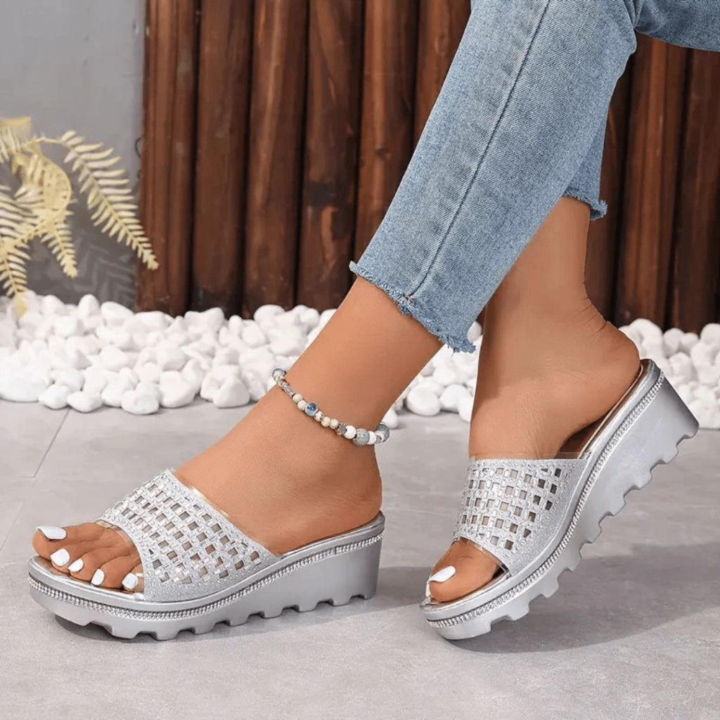 sandale-femme-chic-et-confortable-fusion-luxe-pied