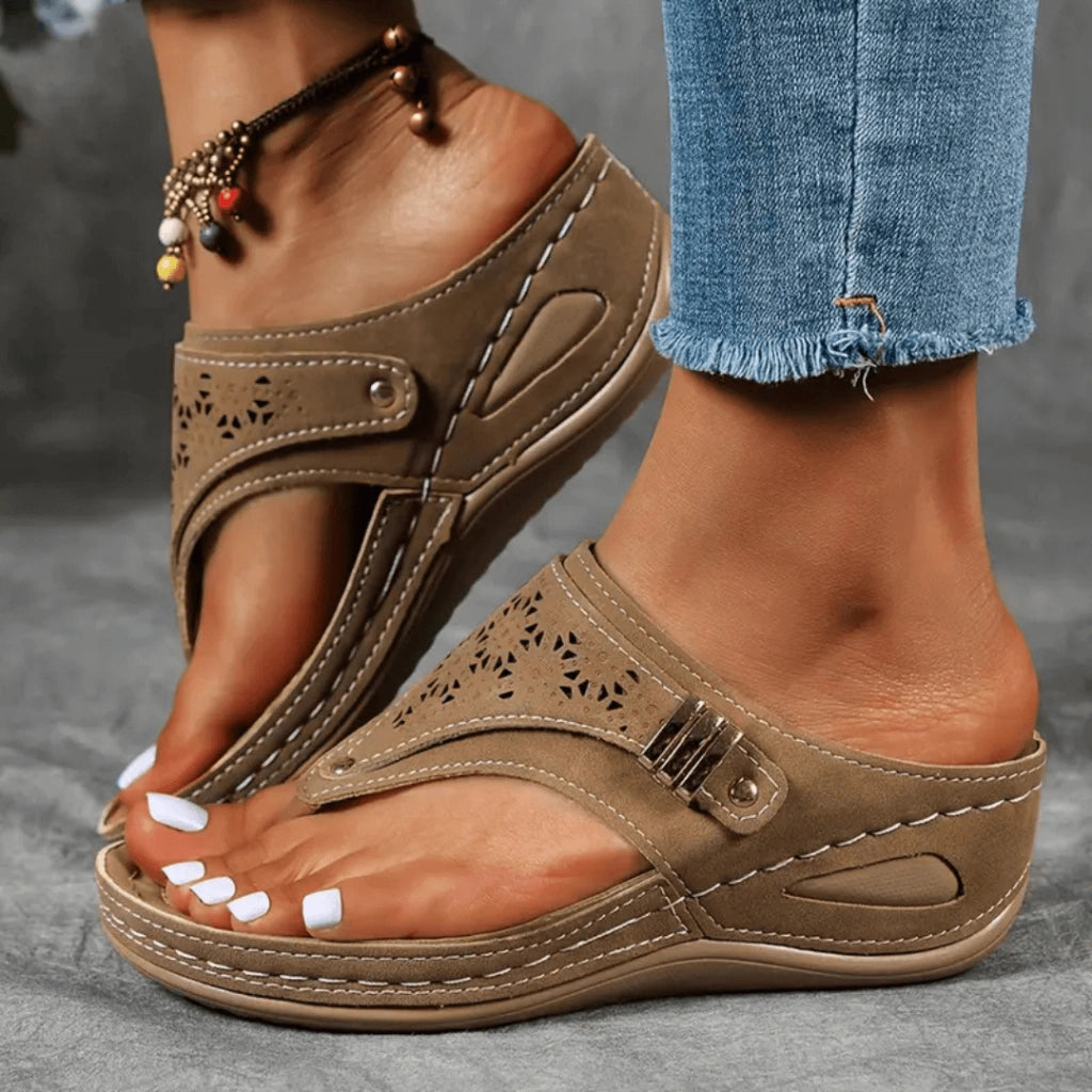 sandale-femme-chic-et-confortable-fusione-luxe-pied