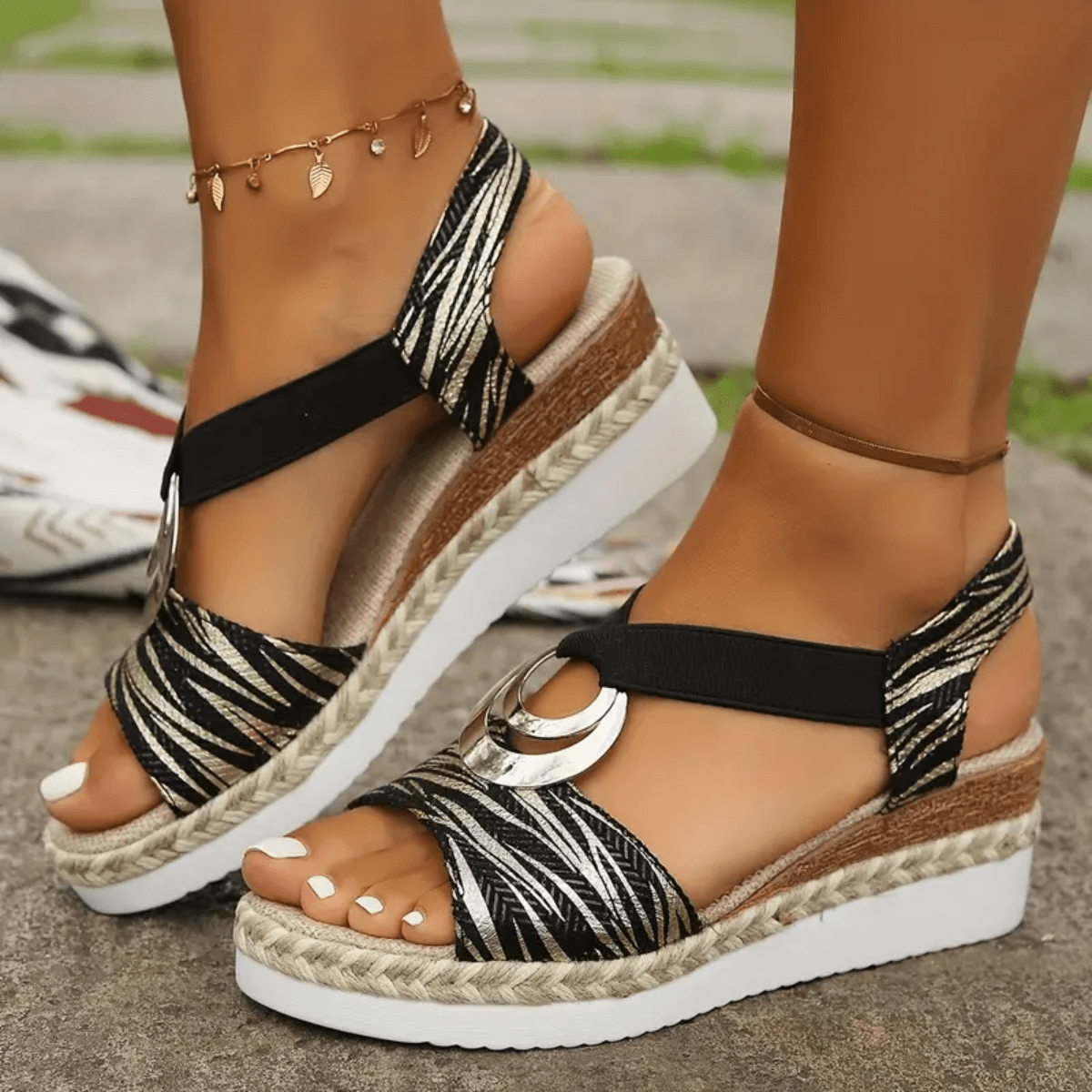 sandale-femme-compense-solare-luxe-pied