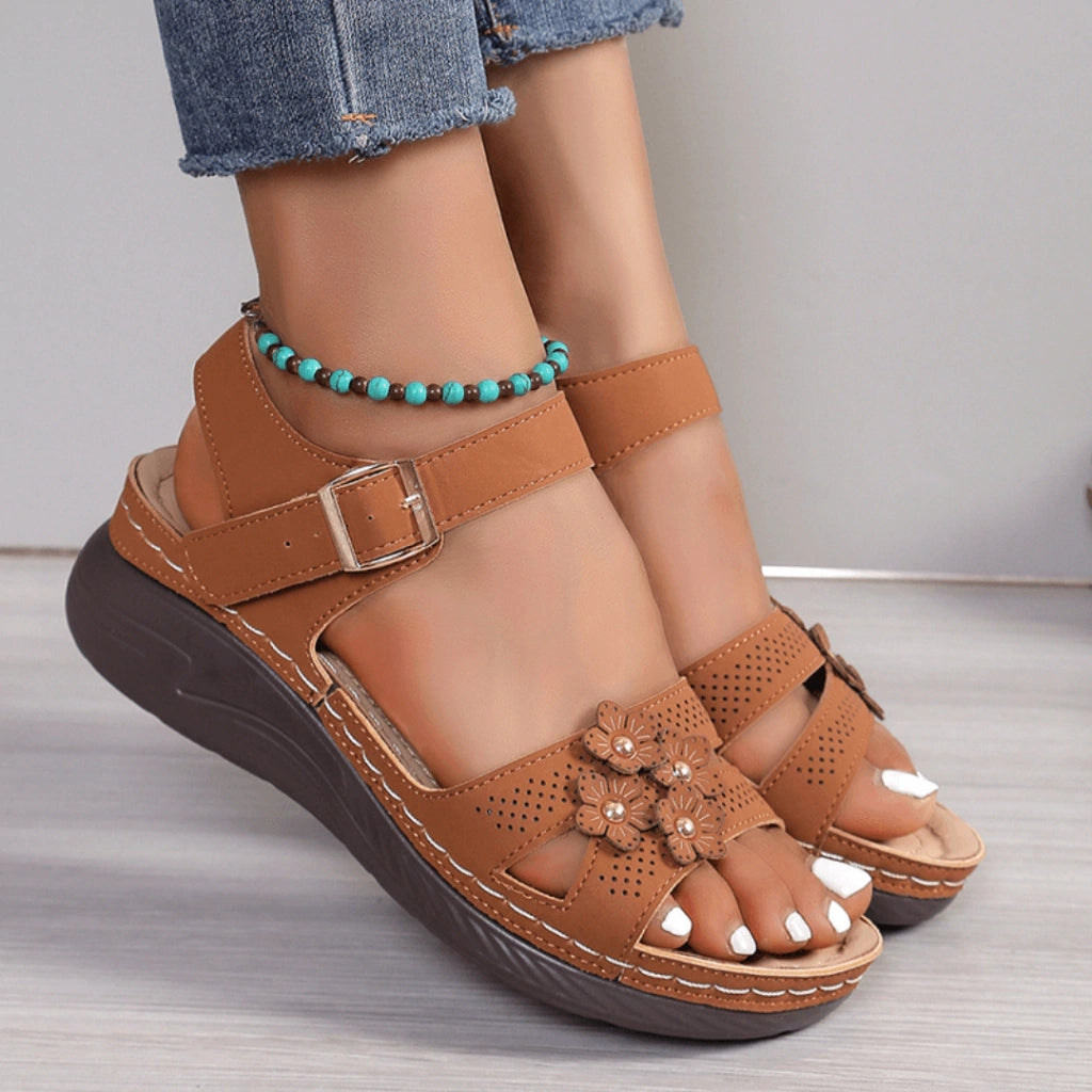sandale-femme-dune-luxe-pied