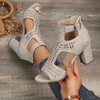sandale-femme-em-cuir-bella-luxe-pied