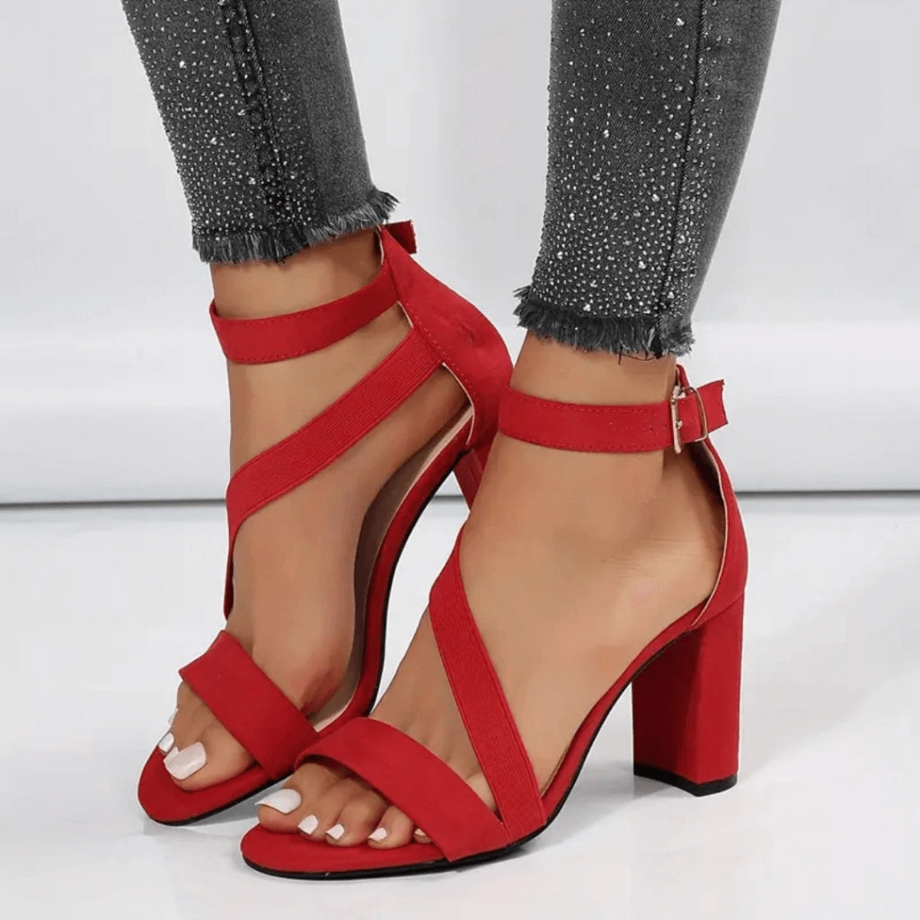 sandale-femme-em-cuir-fleur-de-velours-luxe-pied
