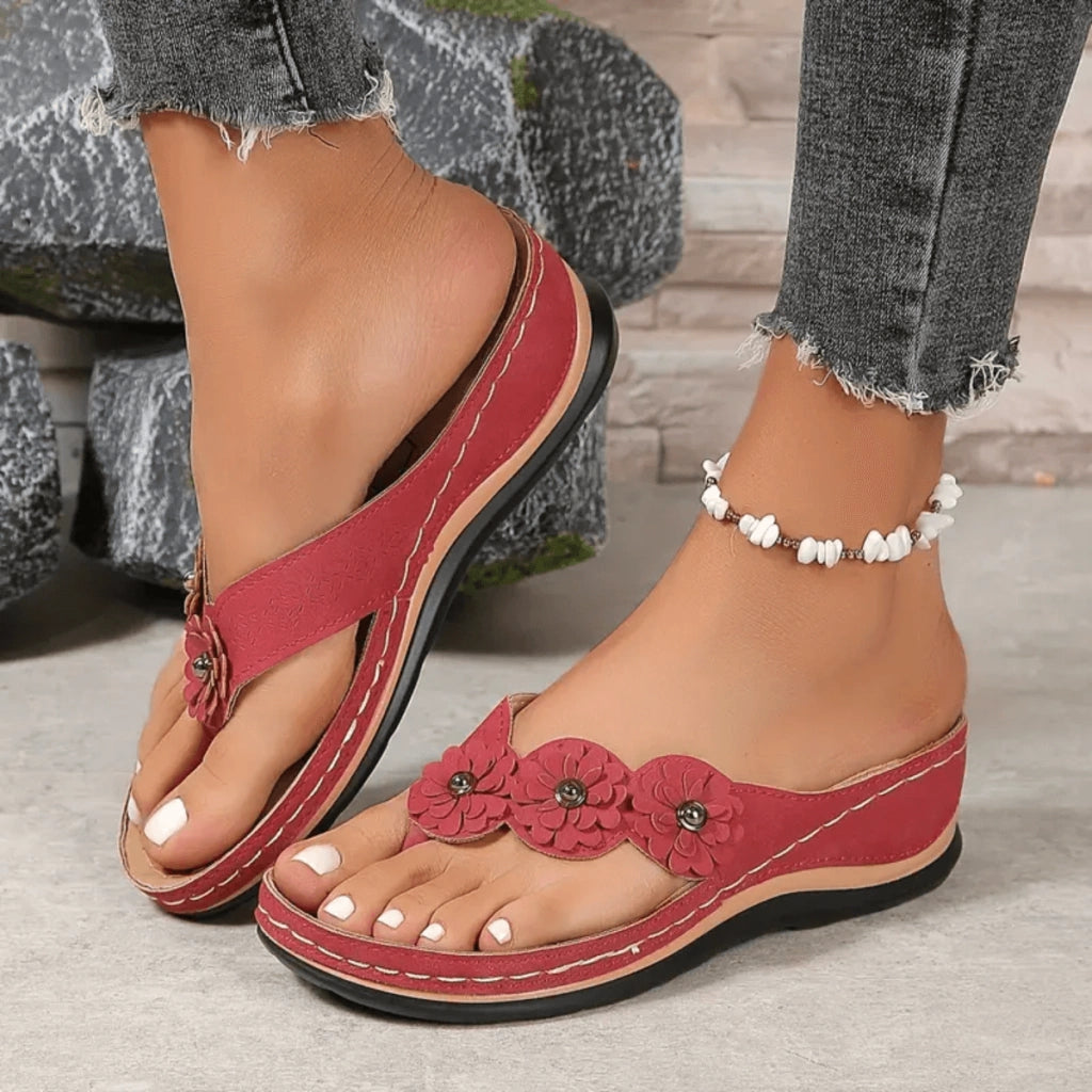sandale-femme-em-cuir-flowers-luxe-pied