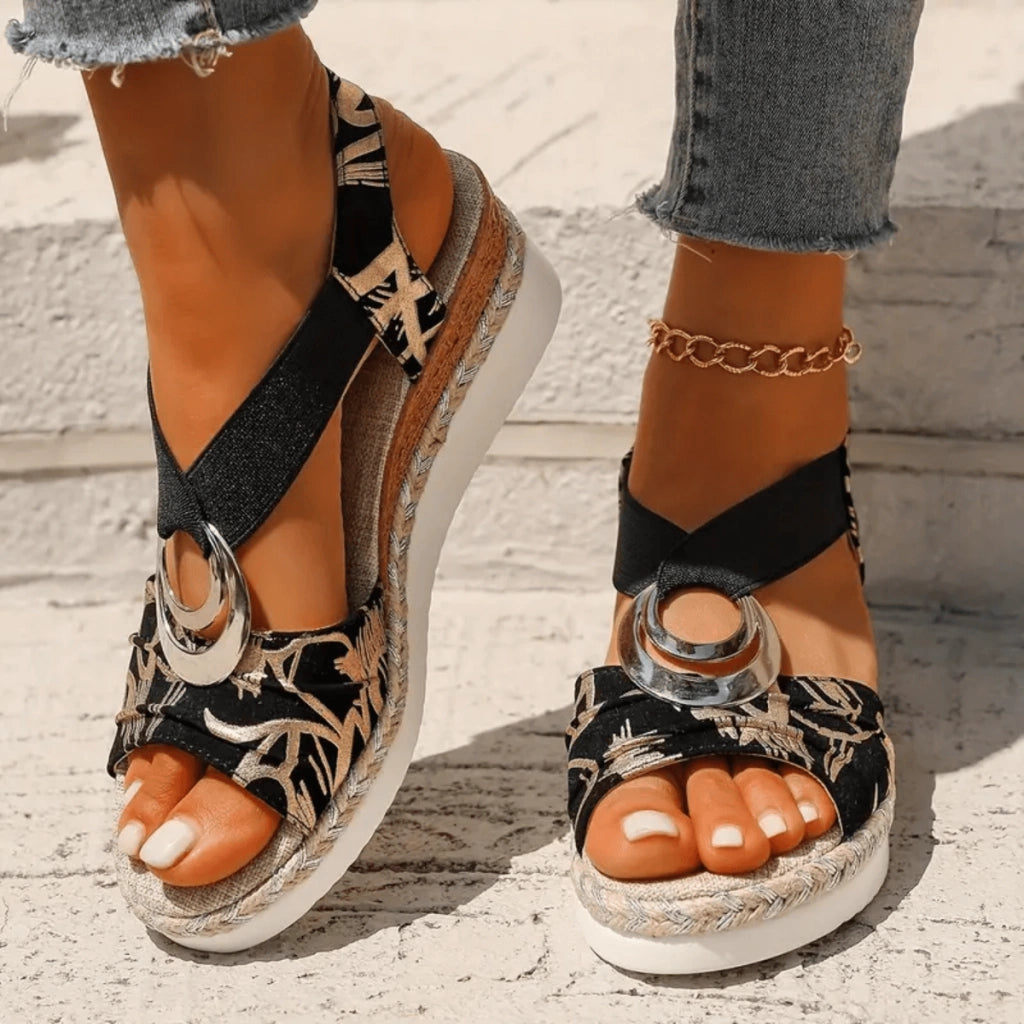 sandale-femme-em-cuir-sublime-pass-luxe-pied