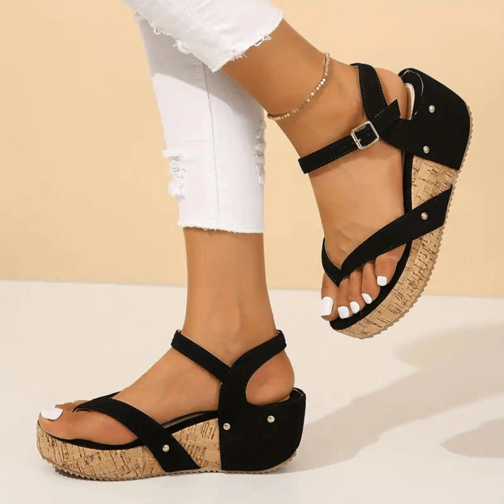 sandale-femme-noir-diva-sole-luxe-pied