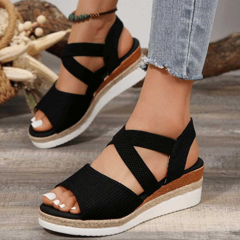 sandale-femme-noir-madamy-luxe-pied
