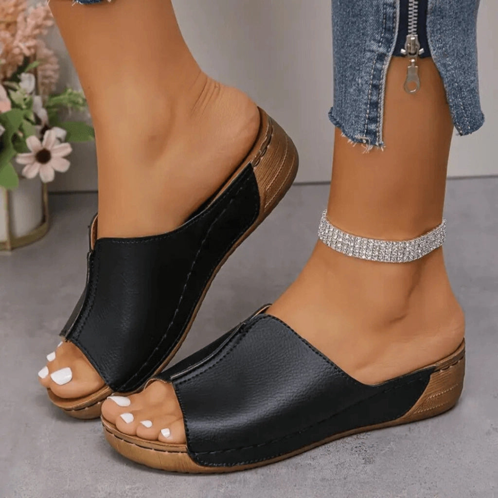 sandale-femme-noir-regalie-luxe-pied