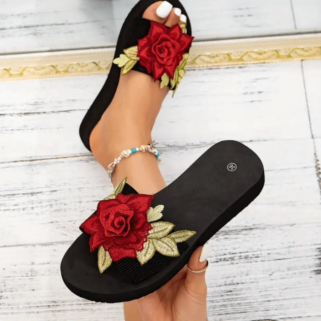 sandale-femme-perle-luxe-pied