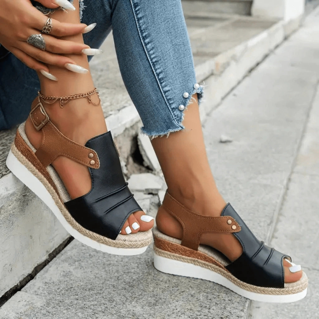 sandale-femme-plateforme-skyline-luxe-pied