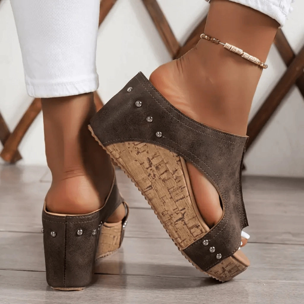 sandale-femme-robust-luxe-pied