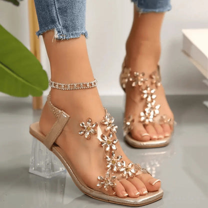 sandale-femme-sofistique-luxe-pied