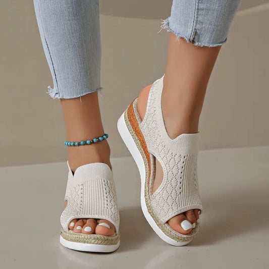 sandale-plateforme-comodore-luxe-pied